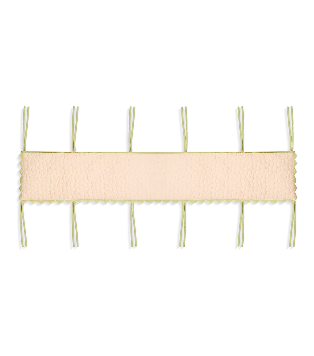 MOMSTORE Quilted Pale Crib Bumper with Ties and Scalloped Trim, Peach (Durable) (0+ months)