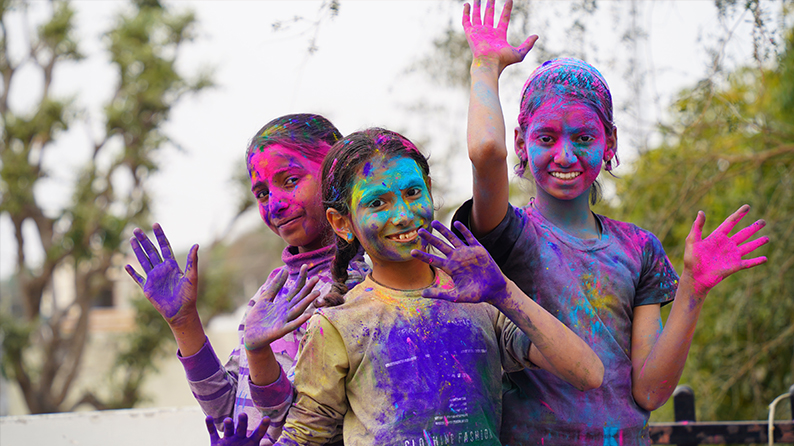 Expat Life: Tips on teaching your kids about your culture & traditions