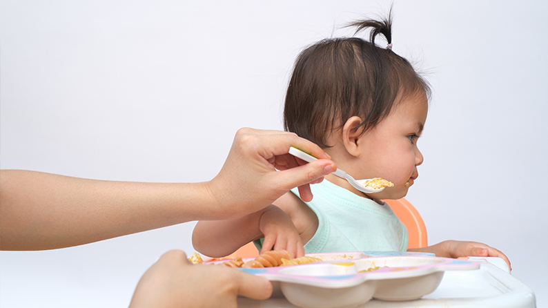 Food Safety: Tips to keep your little one healthy & happy!