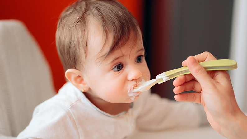 Weaning 101 : Introducing your baby to food & tips to avoid picky eating
